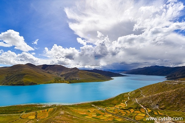 在西藏旅游7天報(bào)團(tuán)多少錢(qián)